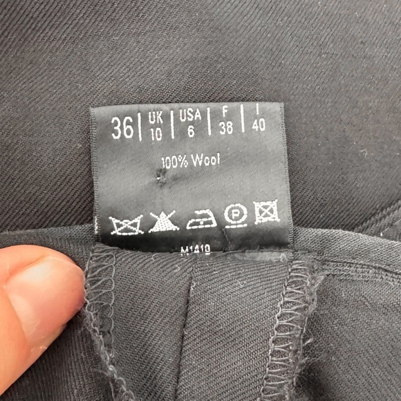 WOLFORD • Wool Cropped Pants with Cuffed Hem in Black - Picture 10 of 10